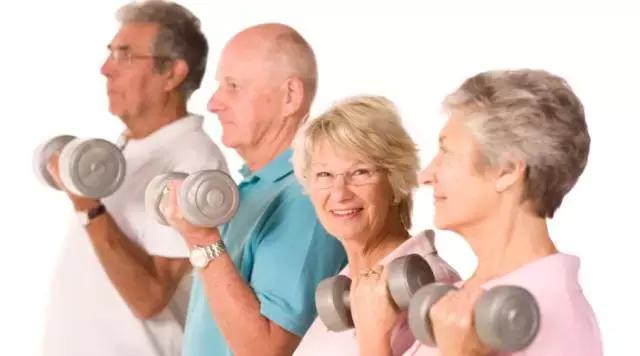 骨科专家讲座骨密度如何提高,骨科医生谈骨密度峰值年龄