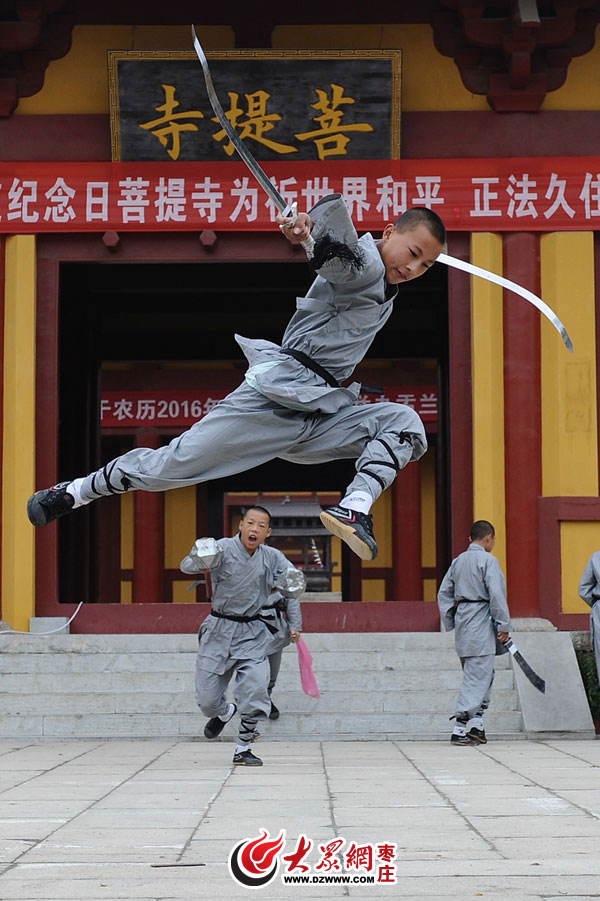 少林十八手大战洪拳,少林武僧演练少林十八手