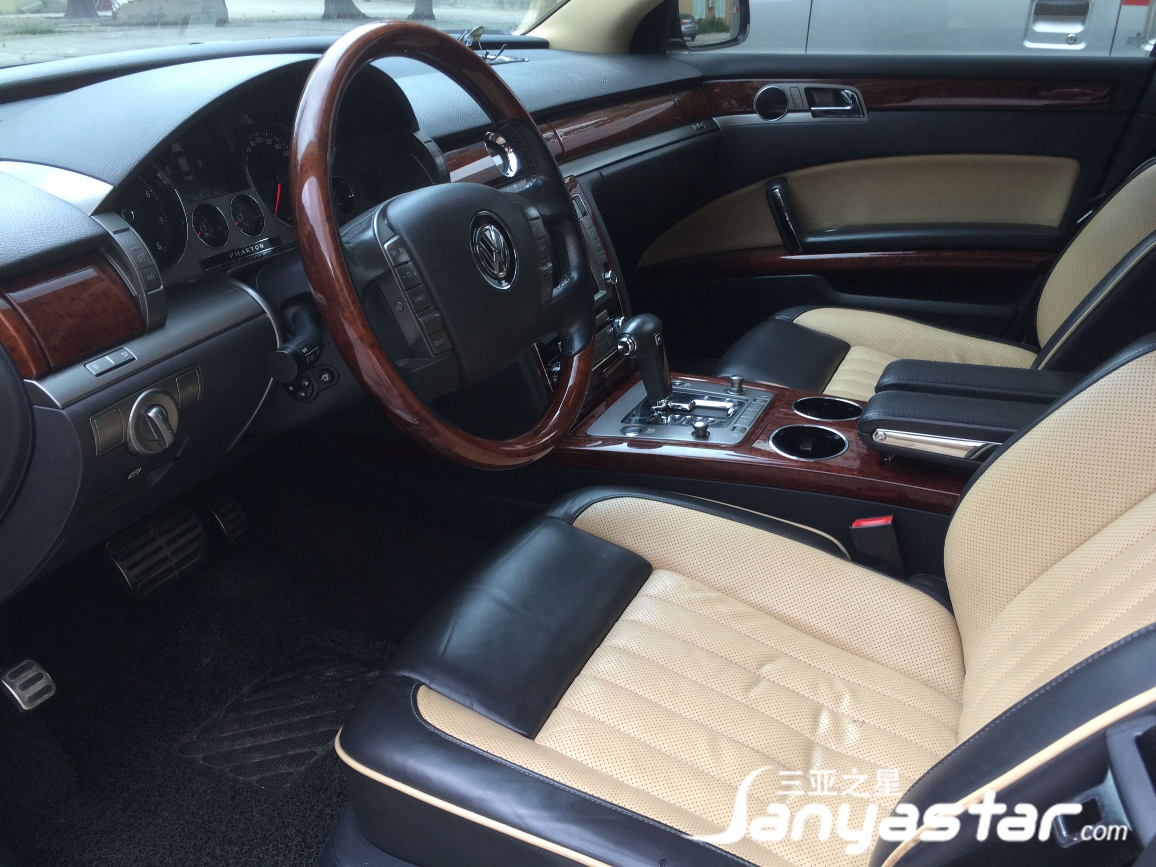 大众辉腾感受,试驾新款大众辉腾视频