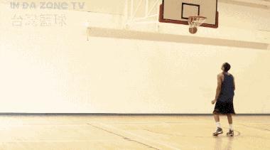 球场简单的过人技巧,篮球野球场简单无解技巧学习