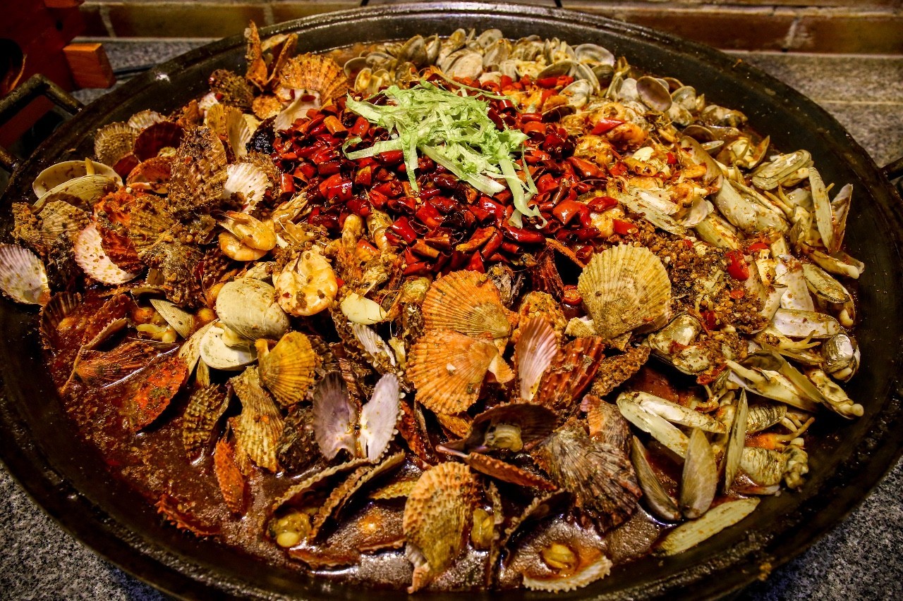 连大螃蟹都不限量！想吃多少吃多少！给这家自助餐厅跪了！