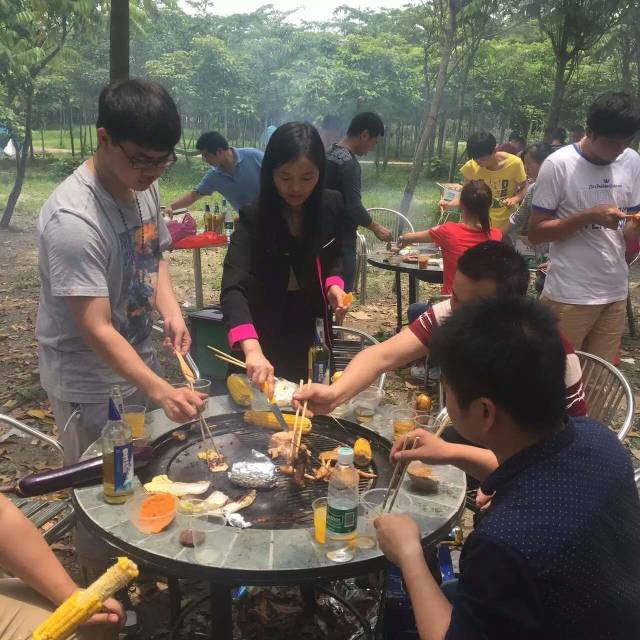 重阳节与老人互动,重阳节和老人互动