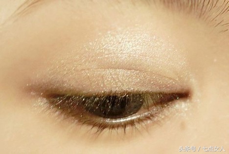 新手学化妆必备品和步骤,程十安推荐的新手化妆步骤