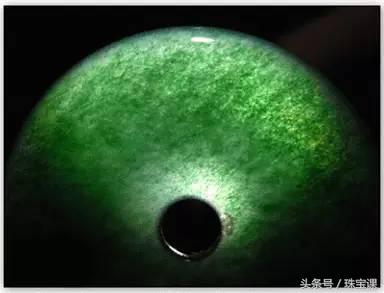 翡翠和玉的区别,看完再也不会傻傻的去买玉了!