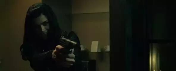 战术美学|《疾速追杀》的“枪械世界”