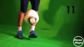 花式足球起球教学慢动作,马塞洛起球法足球教学