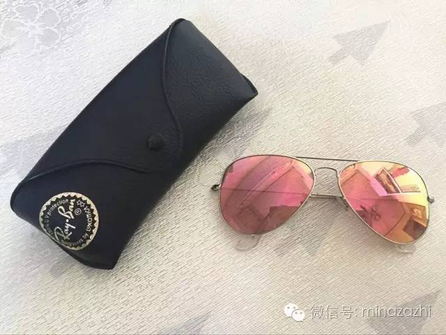 潮流博主包里有什么,我的时尚包里有什么