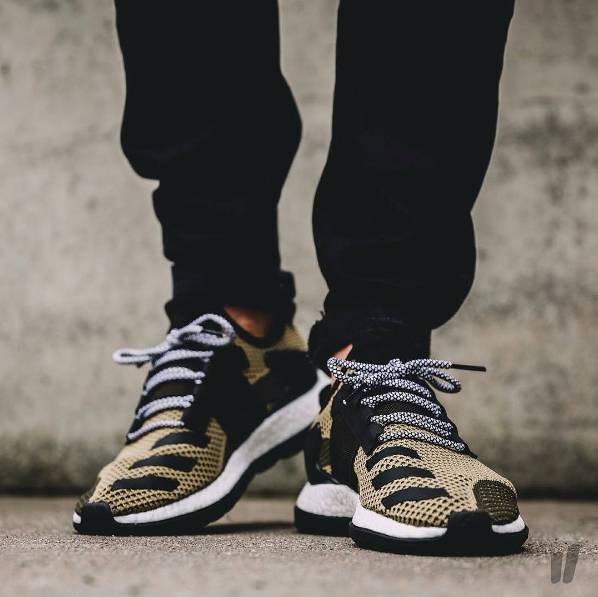 yeezy750还会降价吗,yeezy750偏大还是偏小