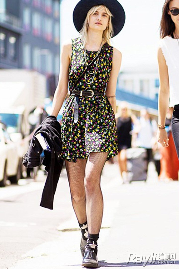 摆脱俗艳！网袜的正确打开方式