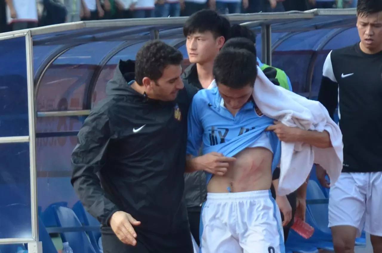 先胖不胖后胖压塌炕,热烈庆祝天津权健足球队冲超成功