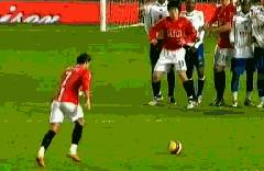 足坛评价卡洛斯最牛逼任意球,足坛十大诡异弧线球破门