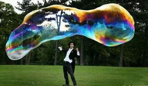 世界之最盘点：最黑的萌娃，最大的美女！