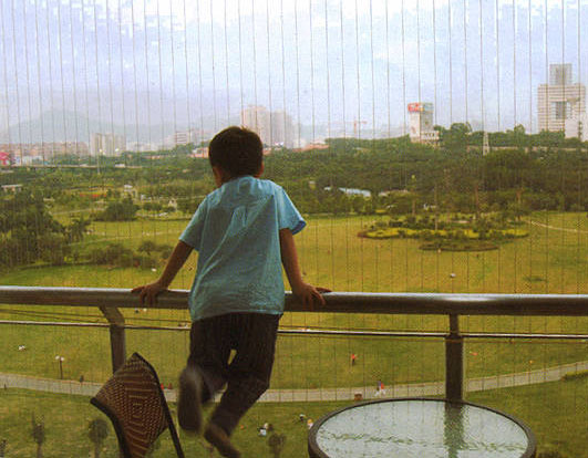 装隐形防盗网还是普通防盗网,隐形防盗网还是普通防盗网