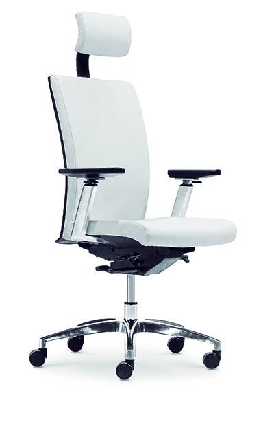 白色家具变黄的三大清洗方法