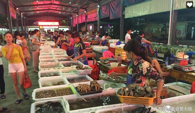 三亚吃豪华海鲜自助视频,三亚火车头万人海鲜广场