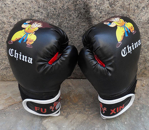 健身用拳击手套还是半指,mma手套和拳击手套区别