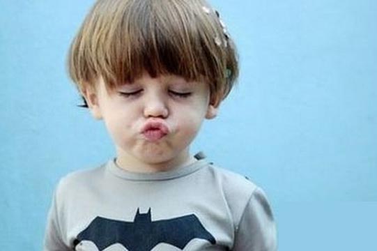 四岁小孩夜哭怎么回事,四岁小孩睡醒就哭是怎么了