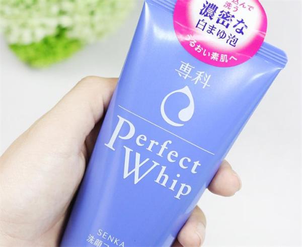 真正不伤脸男士洗面奶,男士油性皮肤适合什么洗面奶