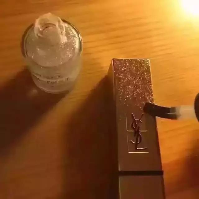 ysl口红送女朋友礼物,送ysl口红丢人不