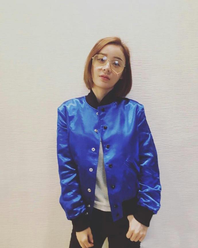 袁姗姗机场时尚穿搭,袁姗姗明星穿搭