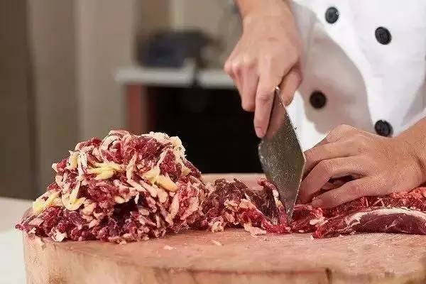 关于潮汕牛肉火锅,这里有一份不完全指南