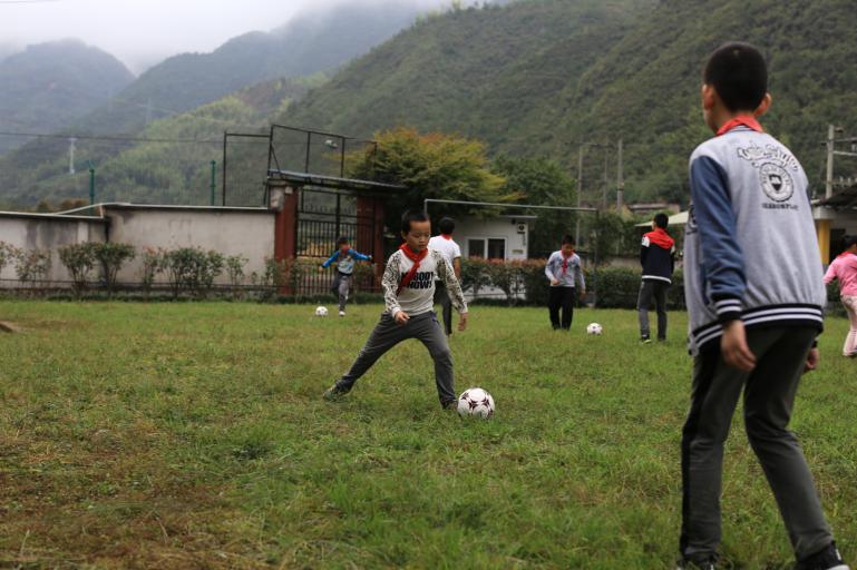 今年国足冲出亚洲了吗,国足冲出亚洲日家祭无忘告乃翁