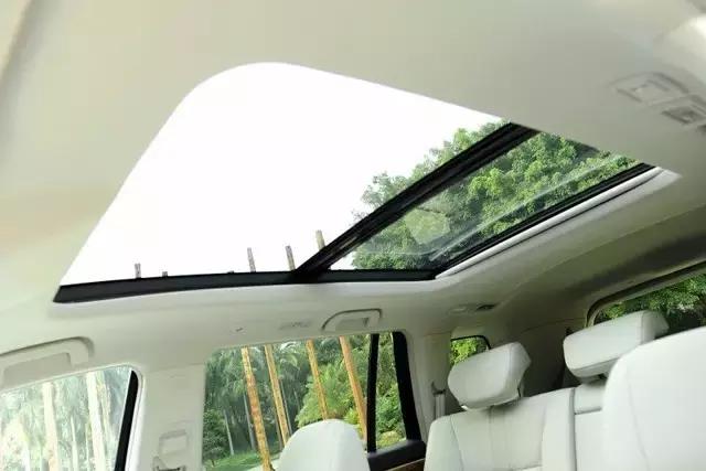 买不起汉兰达就看它颜值不输途昂,果断放弃汉兰达