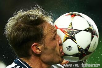 关于足球的危险动作,足球是危险运动