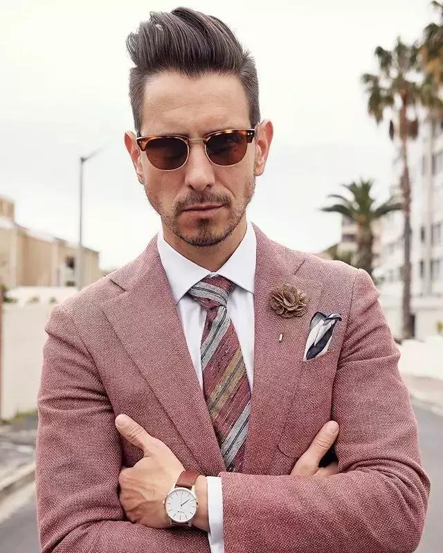 简单时尚的表款有哪些,各品牌推荐的表款