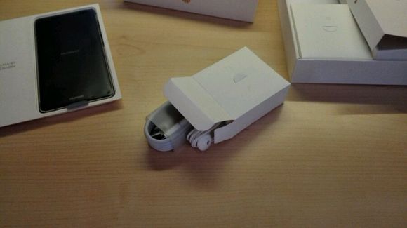 华为徕卡镜头手机,华为徕卡镜头折叠屏手机