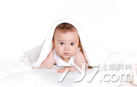 宝宝肚子不舒服呕吐哭闹睡不着,宝宝肚子不舒服哭闹怎么办