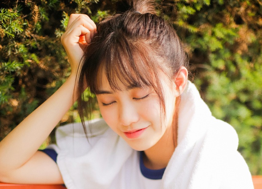 小说：孕妇面如僵尸，小伙扎十根银针，孕妇流黑血脸色恢复红润