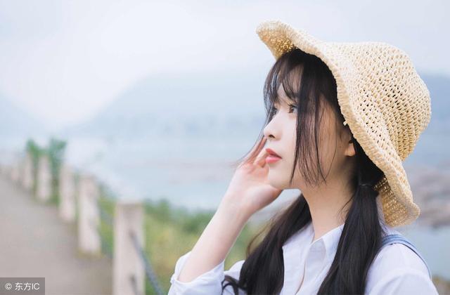 小说：世界首富亲自削苹果，哄小女人喊老公，她嫌弃地看他