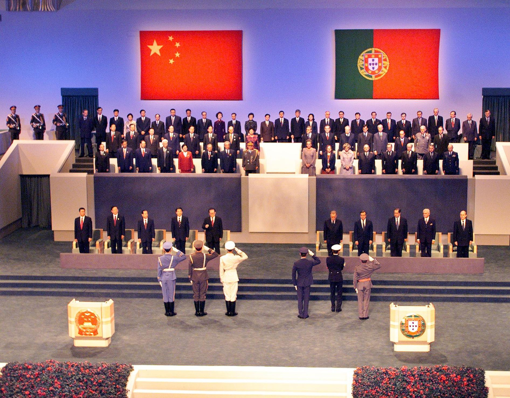 1976年葡萄牙就提出归还澳门，为何1999年才回归？做法十分明智