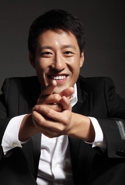 论“大长脸”男星只服这8位，各有特色，有人被调侃像“鞋拔子”