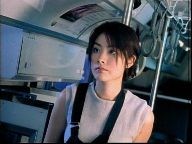 别再削骨追求“瓜子脸”了,6位方脸女星告诉你,国字脸才真扛老