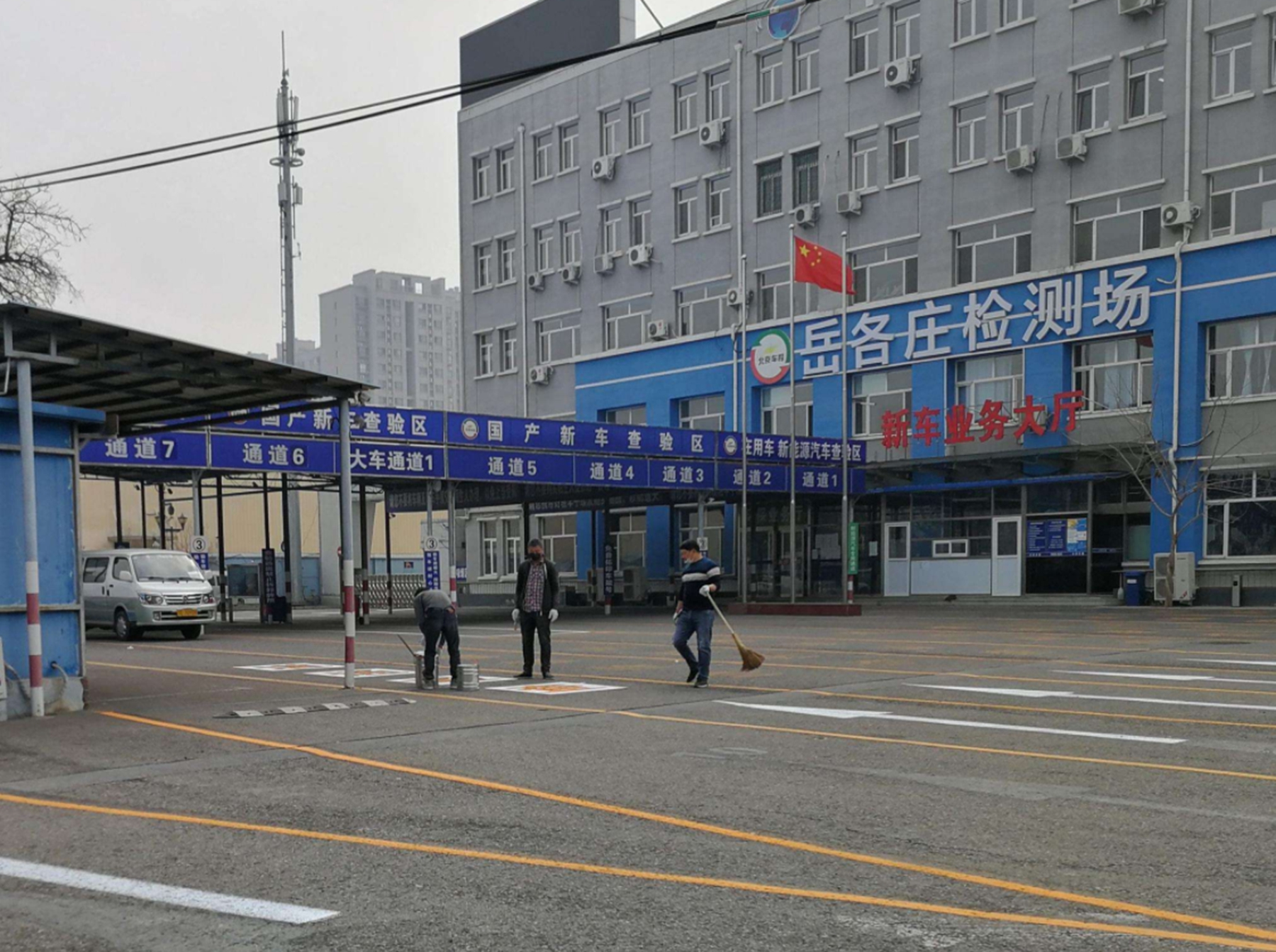 去4s店上牌要交多少钱合适,自己上牌和4s店上牌要少用多少钱