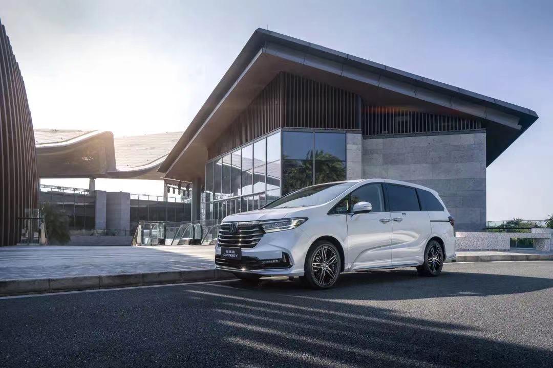 纯电MPV靠谱吗?哪些MPV上下车比较方便?丨帮你选MPV