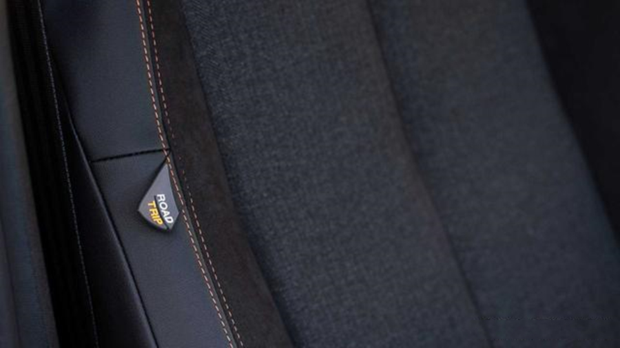 标致208gti1.6t手动挡二手价格,更多风格更精致2019款标致208发布