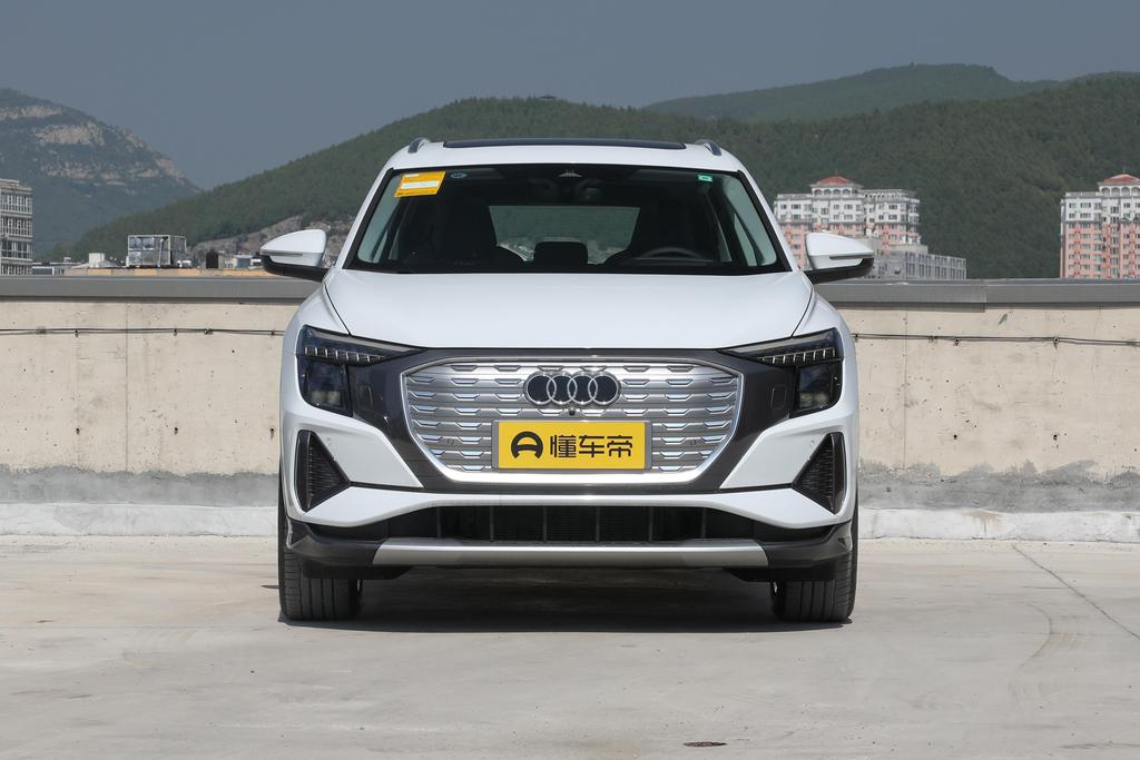 奥迪q5e-tron前脸改造,q5e-tron前脸熏黑