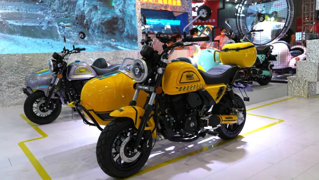 银钢双缸水冷边三轮,银钢全新款