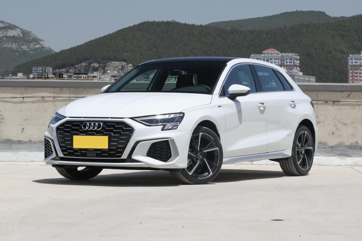 适合年轻人的轿车15万以内落地,家用轿车推荐15-20万适合年轻人