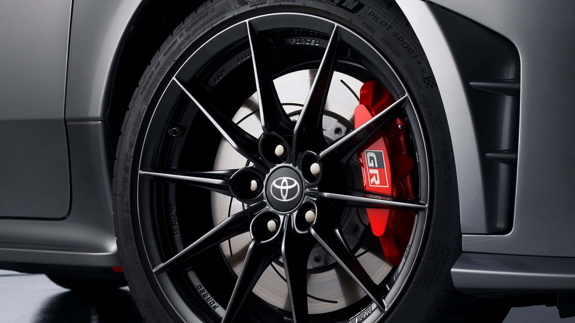 2022款丰田GR雅力士,2022丰田gr雅力士4门