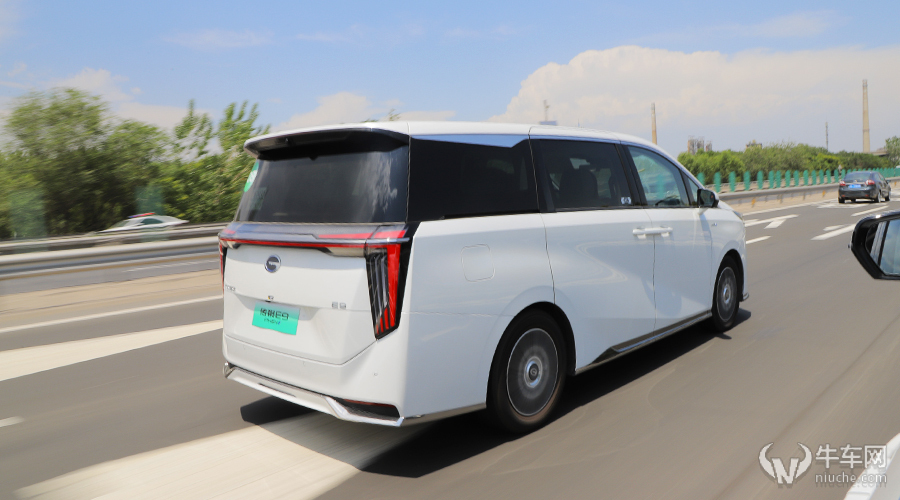 广汽传祺mpv最新车型e9价格,广汽传祺e9试驾视频