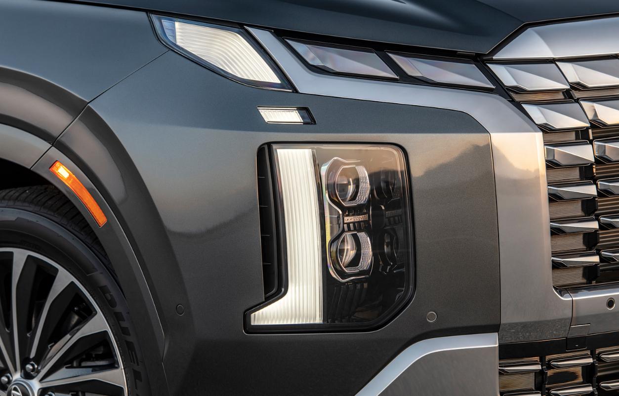 全新帕里斯帝顶配实测,帕里斯帝同级别车型对比