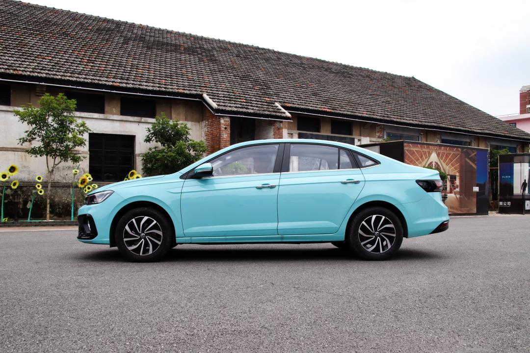 上汽大众朗逸新锐试驾视频,大众朗逸新锐手动试驾