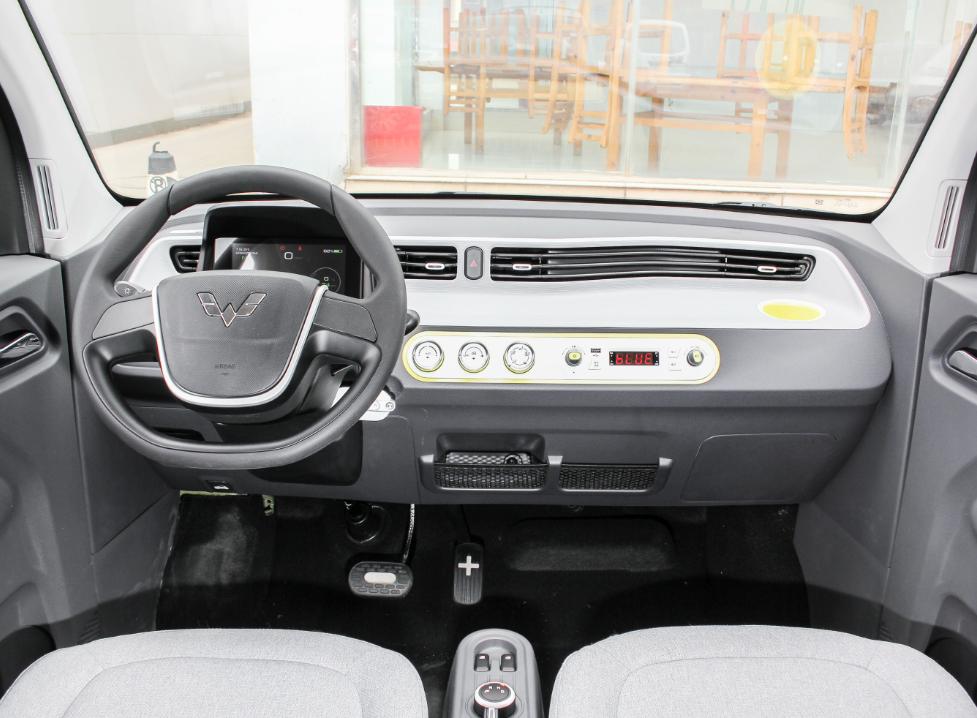 五菱宏光minievgb版落地价是多少钱,五菱宏光miniev售价2022年补贴