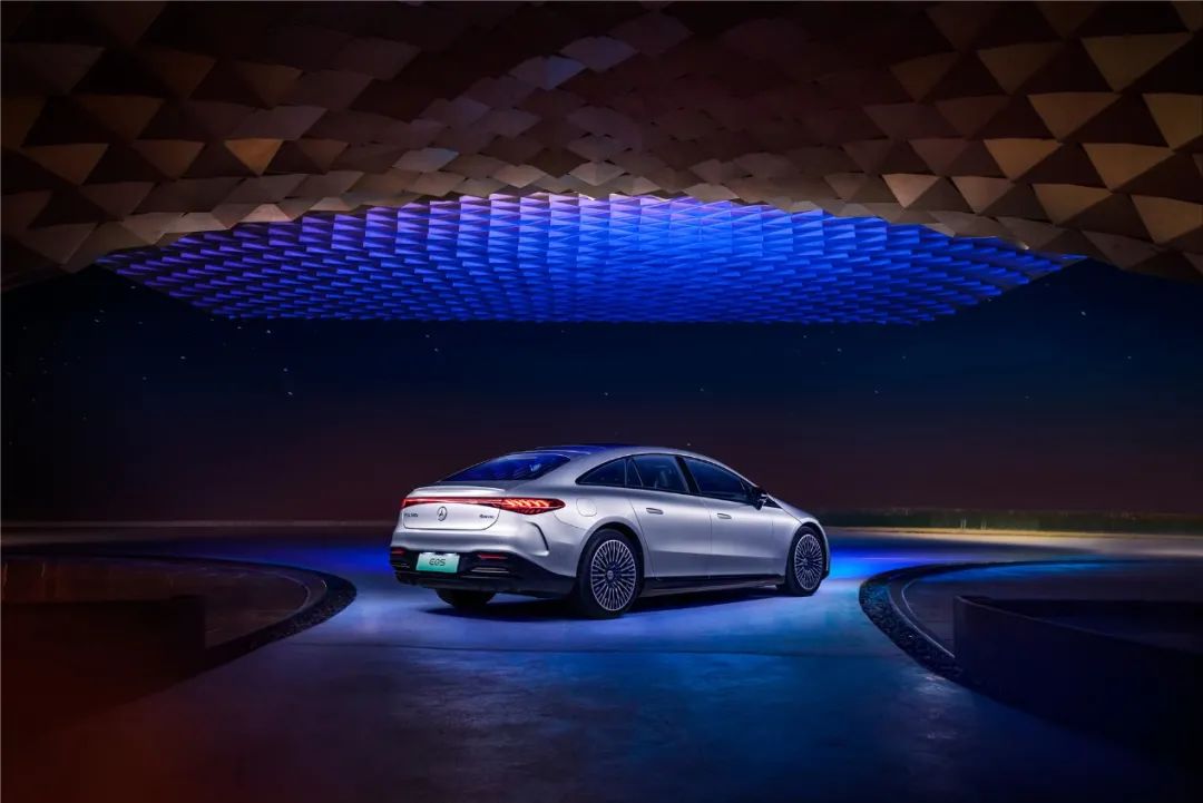 奔驰电动车2022款eqs,eqs纯电动车售价