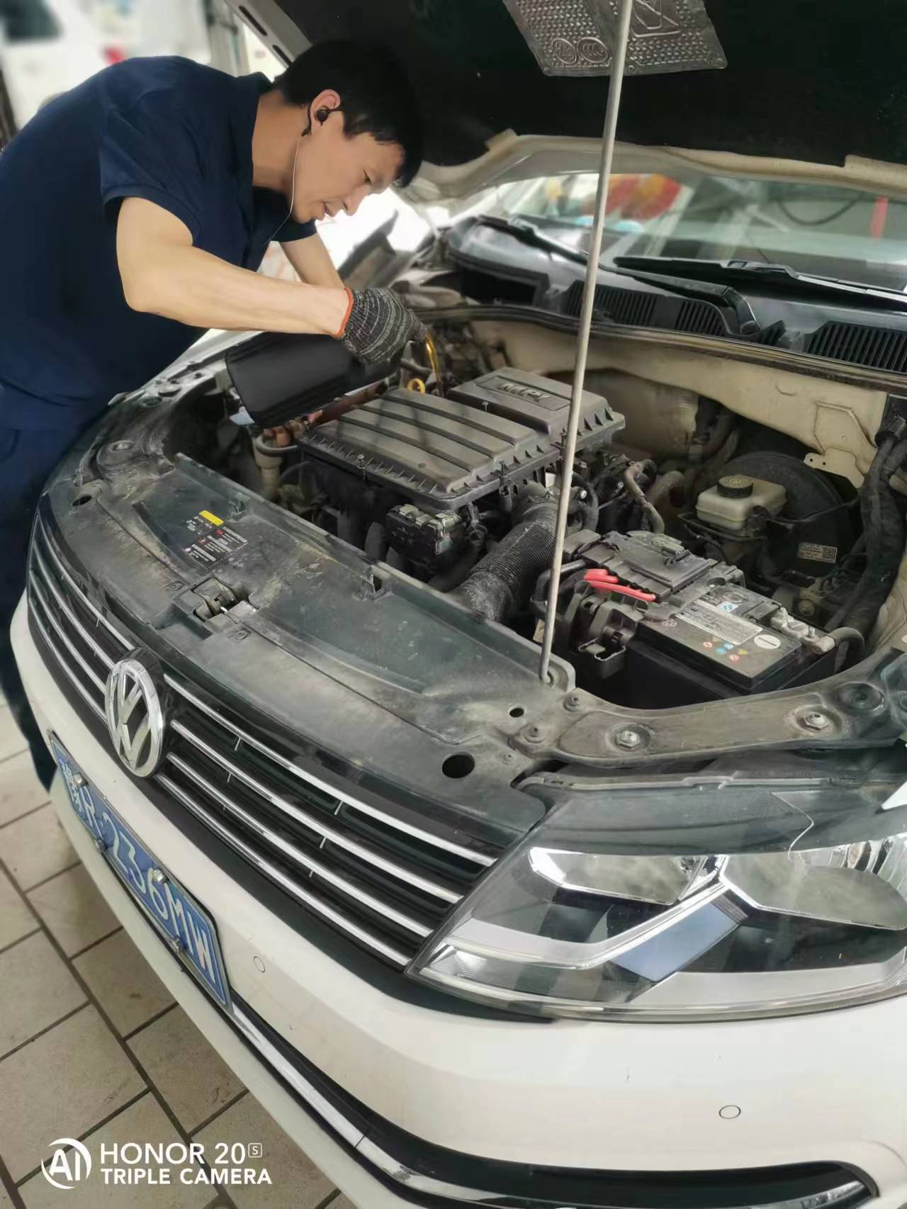 朗逸1.4t保养价格,朗逸保养机油加多少升