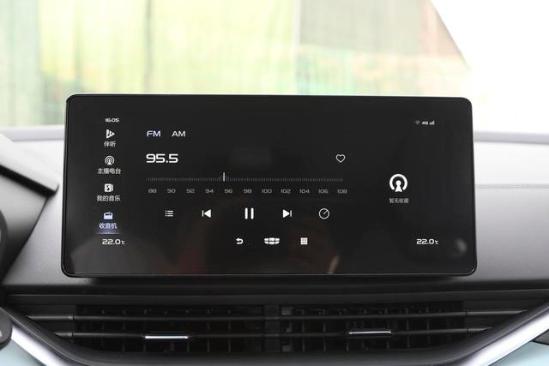 帝豪s液晶屏功能介绍,吉利帝豪s2022款1.4t自动落地价